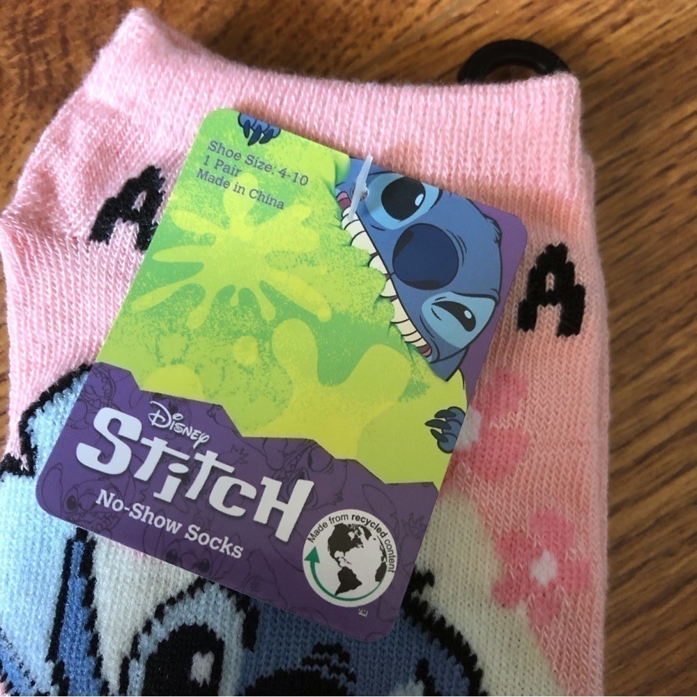 Disney Stitch No-Show Socks (size 4-10) - Picture 3 of 4